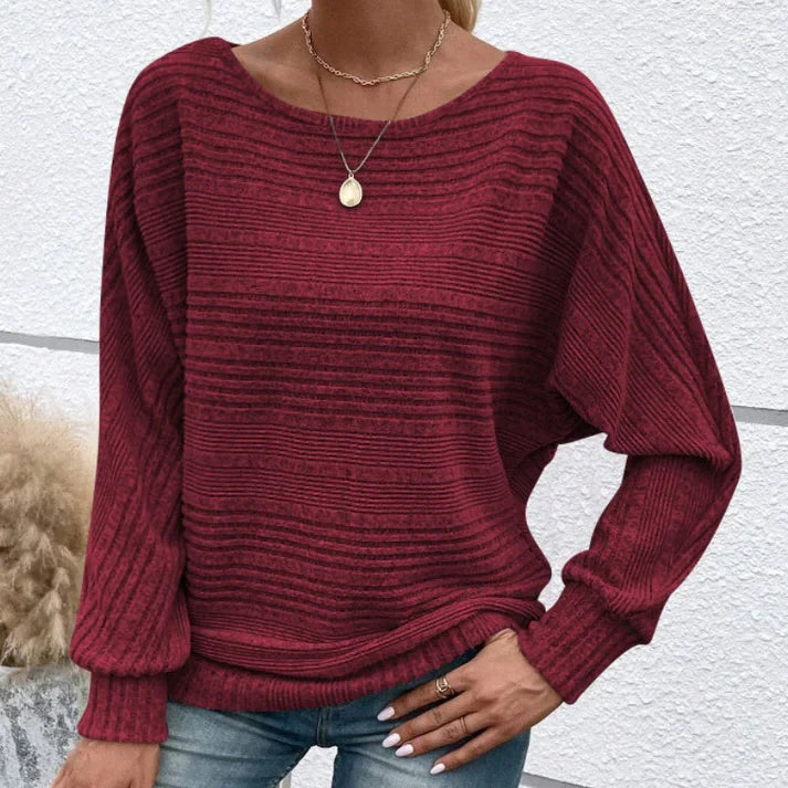 Pullover mit weicher Linienführung