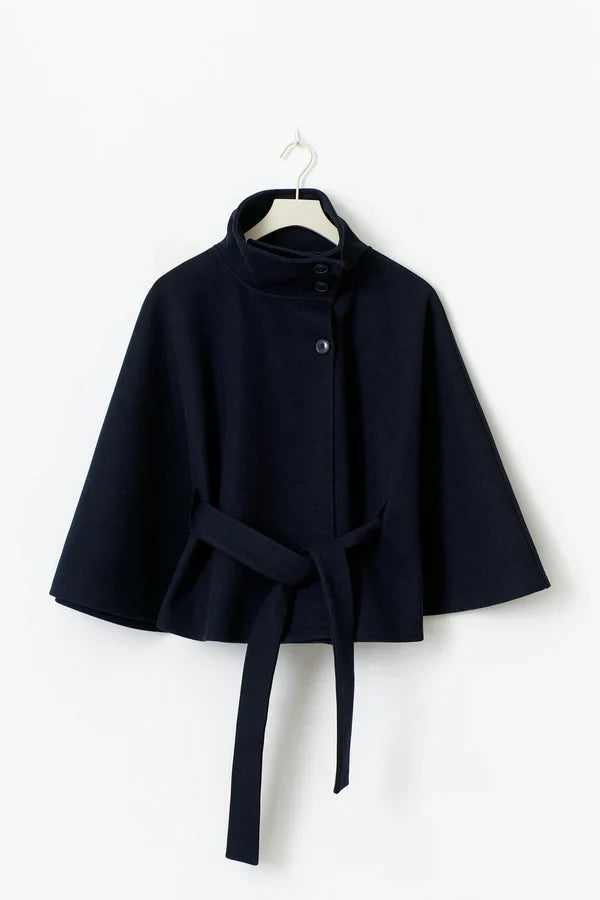 Elegante Gürtel-Cape-Jacke
